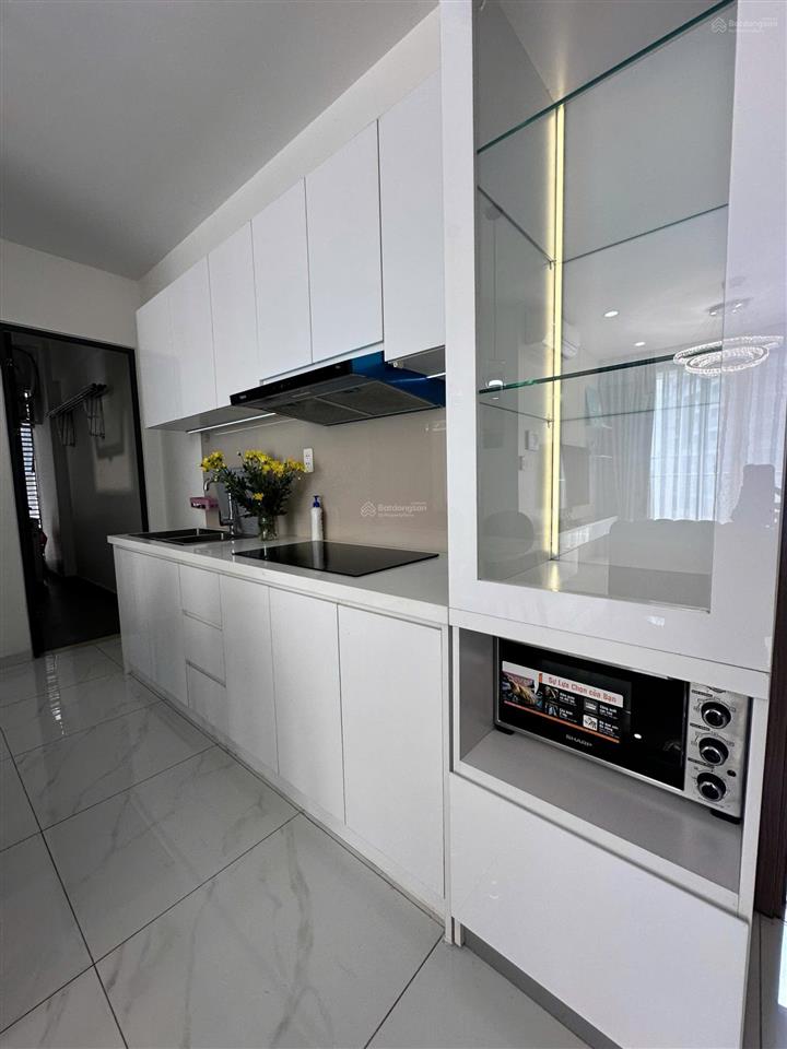 Cho thuê căn hộ precia 1pn + diện tích 54m2, nhà có ít nội thất giá 12 triệu/th