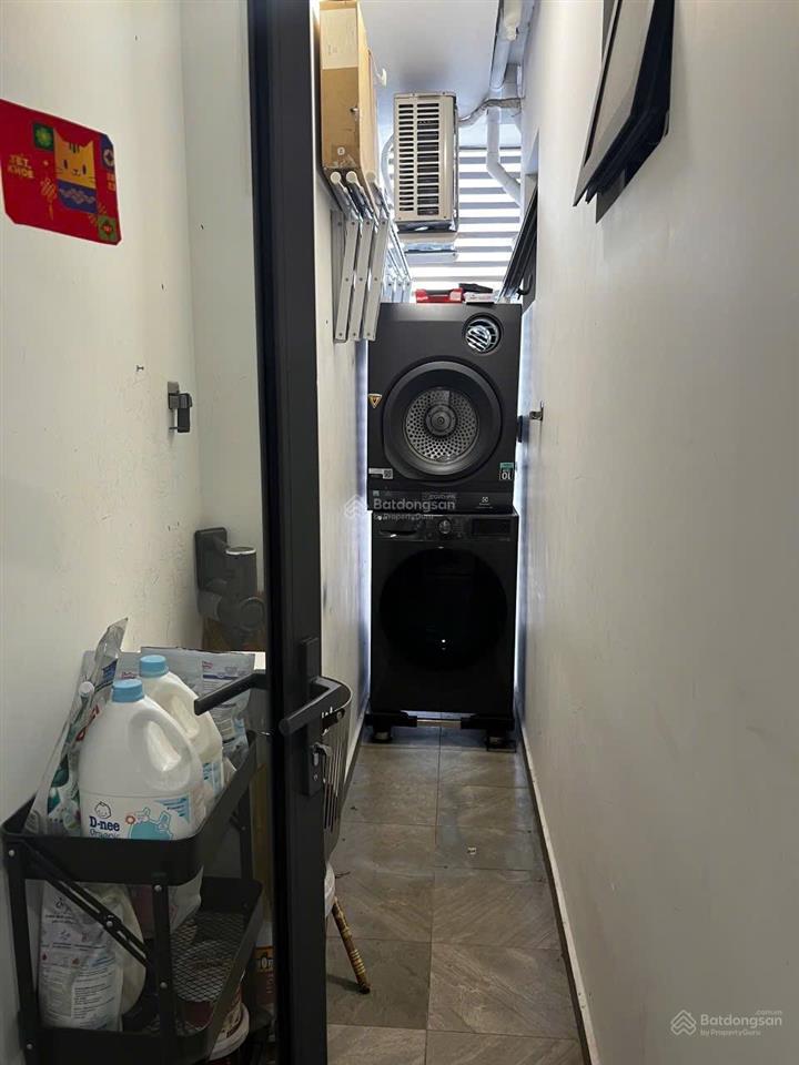Cho thuê căn hộ precia 1pn + diện tích 54m2, nhà có ít nội thất giá 12 triệu/th