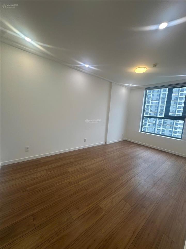 Duy nhất căn góc diện tích lớn 80m2 loại 2pn2wc tại dlusso giá 6,5 tỷ bao thuế tầng cao