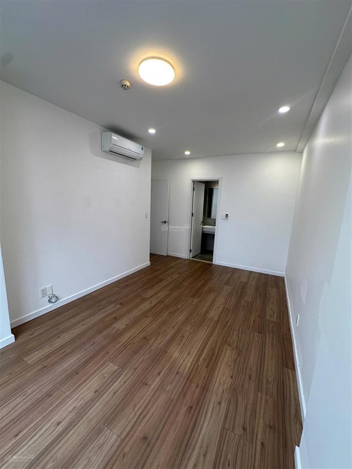 Duy nhất căn góc diện tích lớn 80m2 loại 2pn2wc tại dlusso giá 6,5 tỷ bao thuế tầng cao