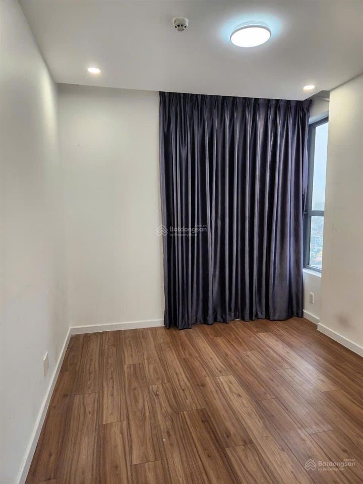 Bán căn hộ dlusso 2pn tầng cao view sông mát mẽ dt 69m2 nhà ntcb giá 6,2tỷ bao thuế có thương lượng