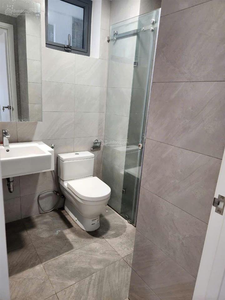 Bán căn hộ dlusso 2pn tầng cao view sông mát mẽ dt 69m2 nhà ntcb giá 6,2tỷ bao thuế có thương lượng