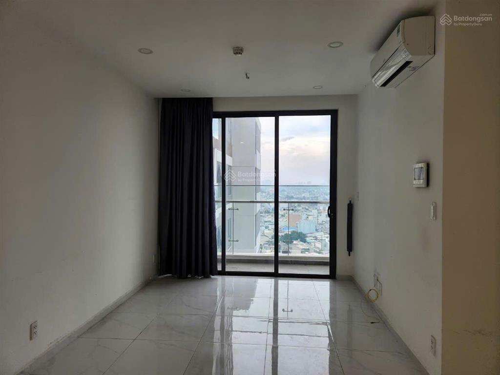 Bán căn hộ dlusso 2pn tầng cao view sông mát mẽ dt 69m2 nhà ntcb giá 6,2tỷ bao thuế có thương lượng