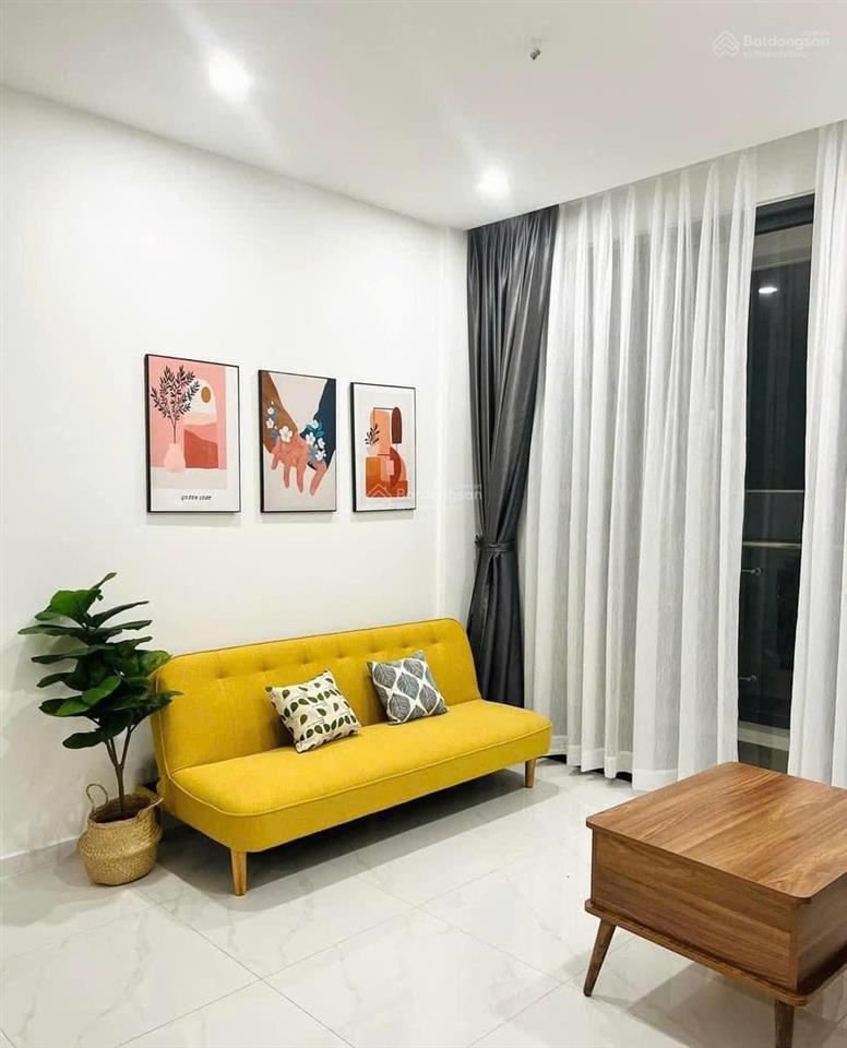 Bán căn hộ d'lusso 2pn2wc diện tích 69m2 nhà full nội thất đẹp giá 5,4 tỷ bao thuế