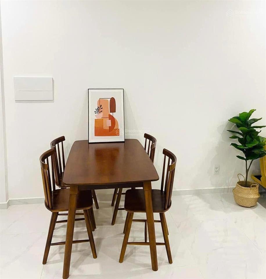 Bán căn hộ d'lusso 2pn2wc diện tích 69m2 nhà full nội thất đẹp giá 5,4 tỷ bao thuế
