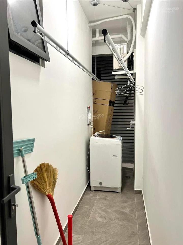 Bán căn hộ d'lusso 2pn2wc diện tích 69m2 nhà full nội thất đẹp giá 5,4 tỷ bao thuế