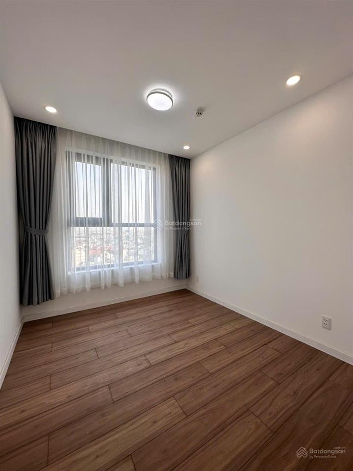 Cho thuê căn hộ dlusso 3pn dt 105m2 view sông thoáng mát giá 18tr/th căn góc