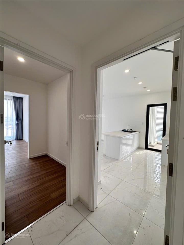 Cho thuê căn hộ dlusso 3pn dt 105m2 view sông thoáng mát giá 18tr/th căn góc