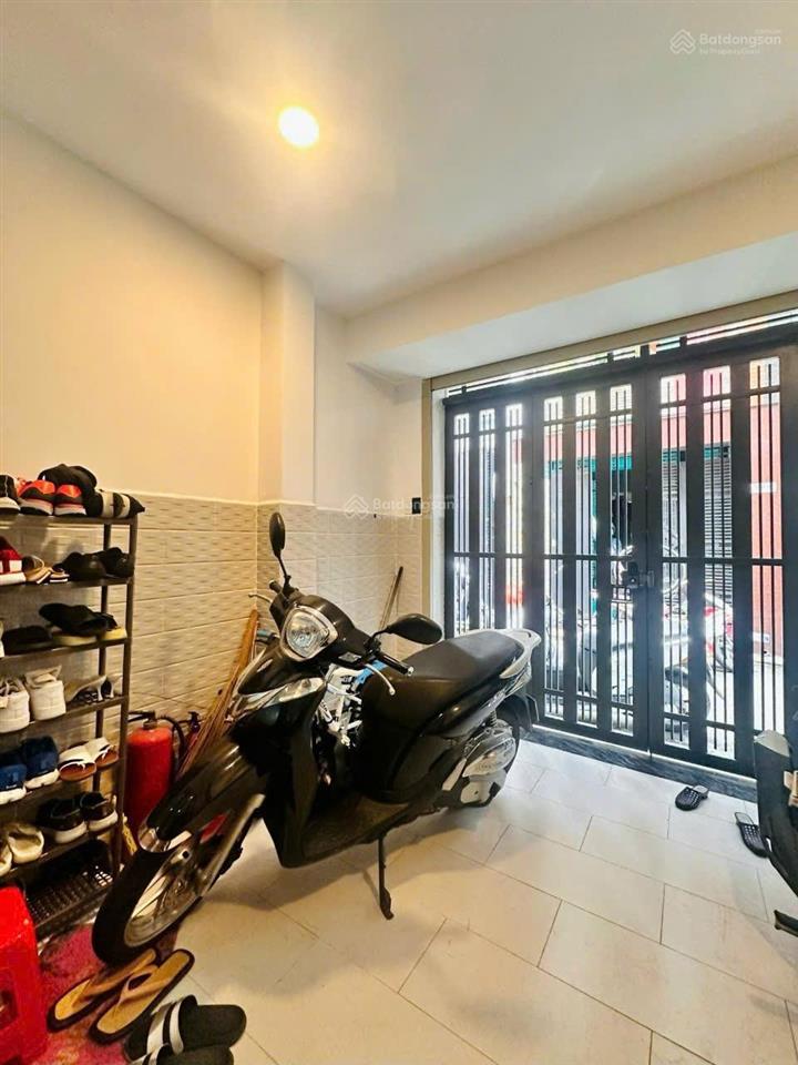 Khu nhà vip cạnh kênh nhiêu lộc  bán nhà phú nhuận hxh huỳnh văn bánh nhà mới 4 tầng ở ngay 9.5tỷ