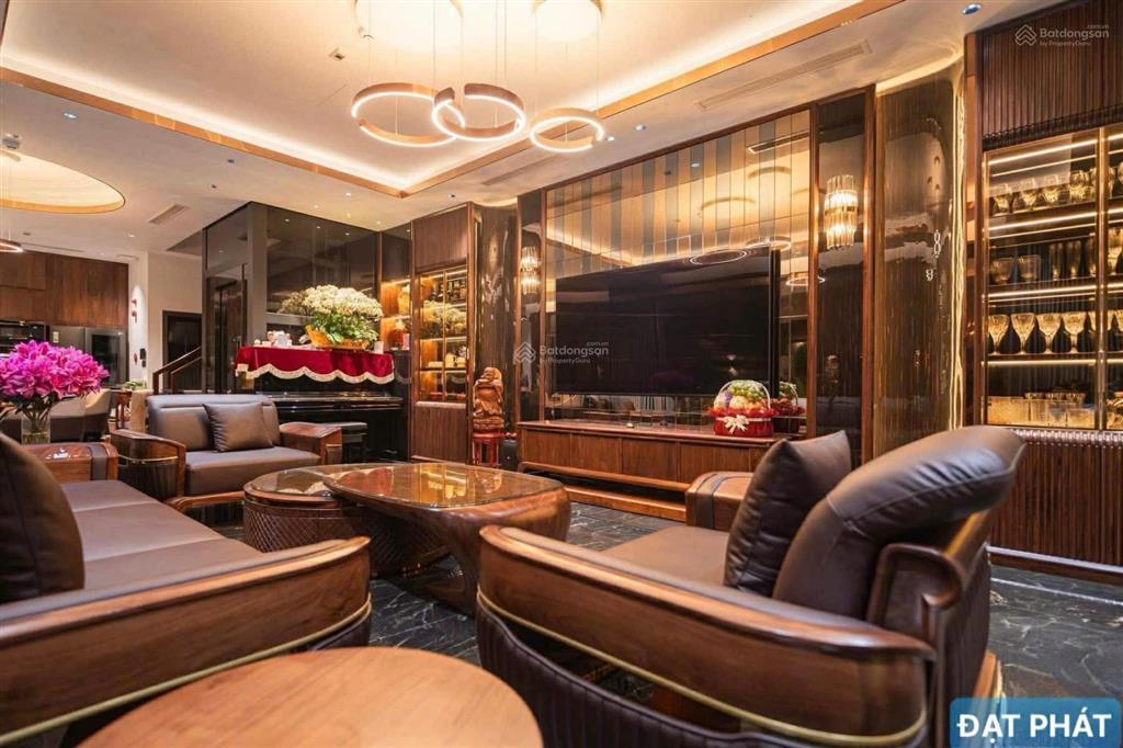 Bán biệt thự phố dương đình nghệ  lô góc  view công viên. 268m2  118 tỷ