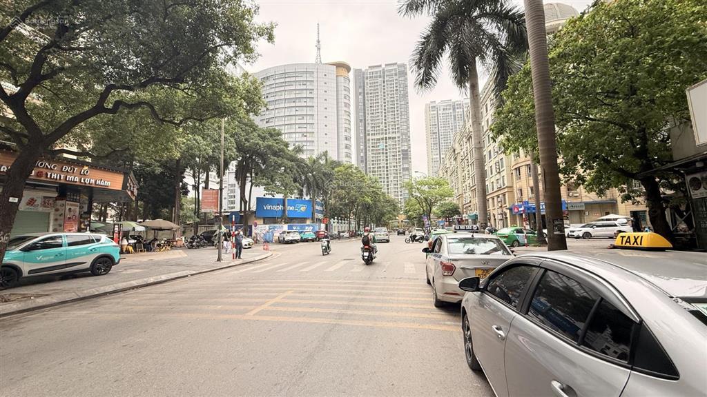 Gia đình cần bán gấp biệt thự mỹ đình sông đà sudico, lô góc, 200m nhỉnh 60 tỷ, 0968 883 ***