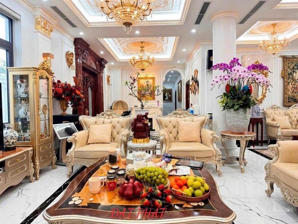 Chính chủ cần bán gấp biệt thự phố trần văn lai, 2 mặt tiền, siêu rẻ. 200m2 hơn 60 tỷ.