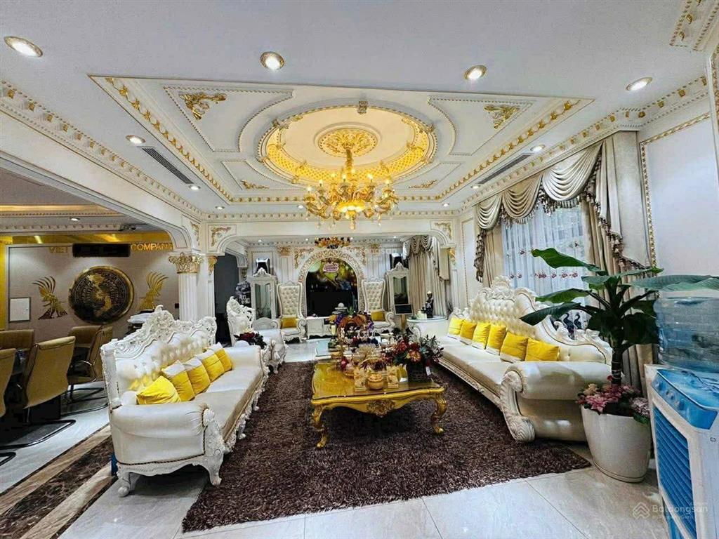 Bán gấp biệt thự phố trần văn lai, 2 mặt tiền. gần 200m giá hơn 60 tỷ, full nội thất.