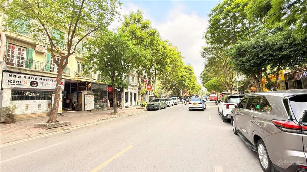 Bán gấp liền kề shophouse phố trần văn lai, 2 mặt tiền, kd đỉnh. 96m2  giá chỉ 38 tỷ. 0968 883 ***