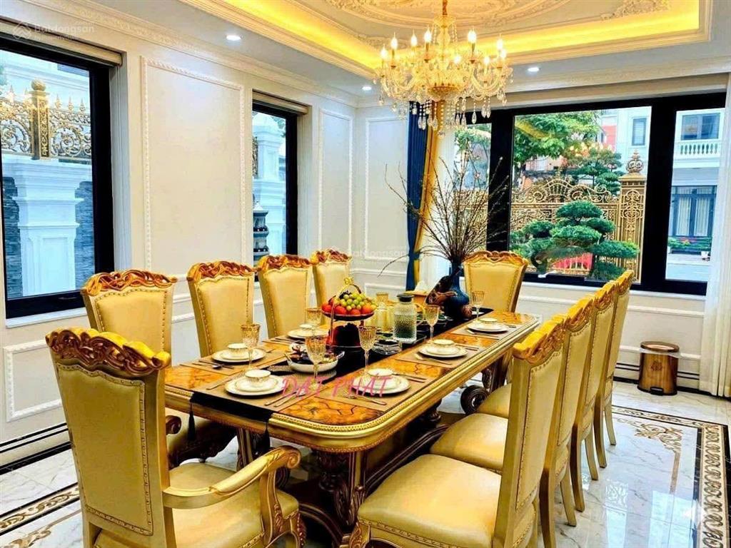 Chính chủ bán gấp biệt thự vin hàm nghi, view vườn hoa công viên. gần 300m giá hơn 200 tỷ.