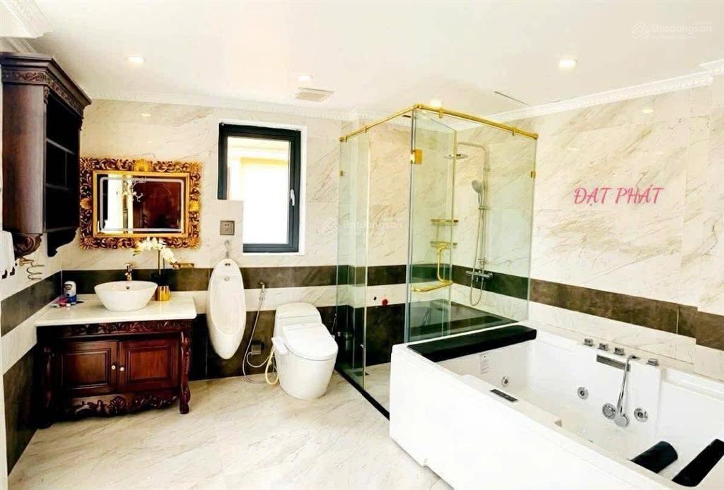 Chính chủ bán gấp biệt thự vin hàm nghi, view vườn hoa công viên. gần 300m giá hơn 200 tỷ.
