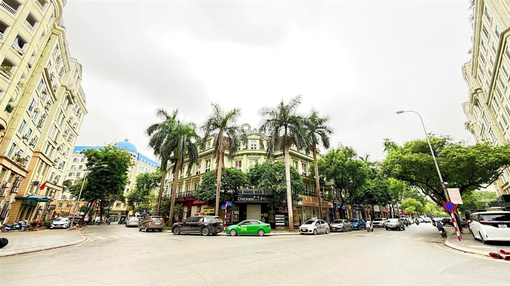 Siêu rẻ, bán gấp biệt thự sudico mỹ đình sông đà, 2 mặt tiền. gần 200m giá hơn 60 tỷ, full nội thất