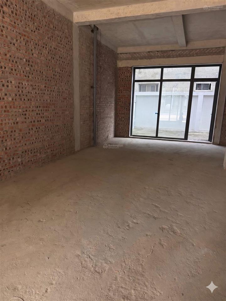 Chính chủ bán suất ngoại giao hoàng thành pearl, view vườn hoa. 109m2 x 6tmt7m  giá 46 tỷ.