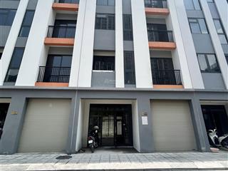 Chính chủ bán suất ngoại giao hoàng thành pearl, view vườn hoa. 109m2 x 6tmt7m  giá 46 tỷ.