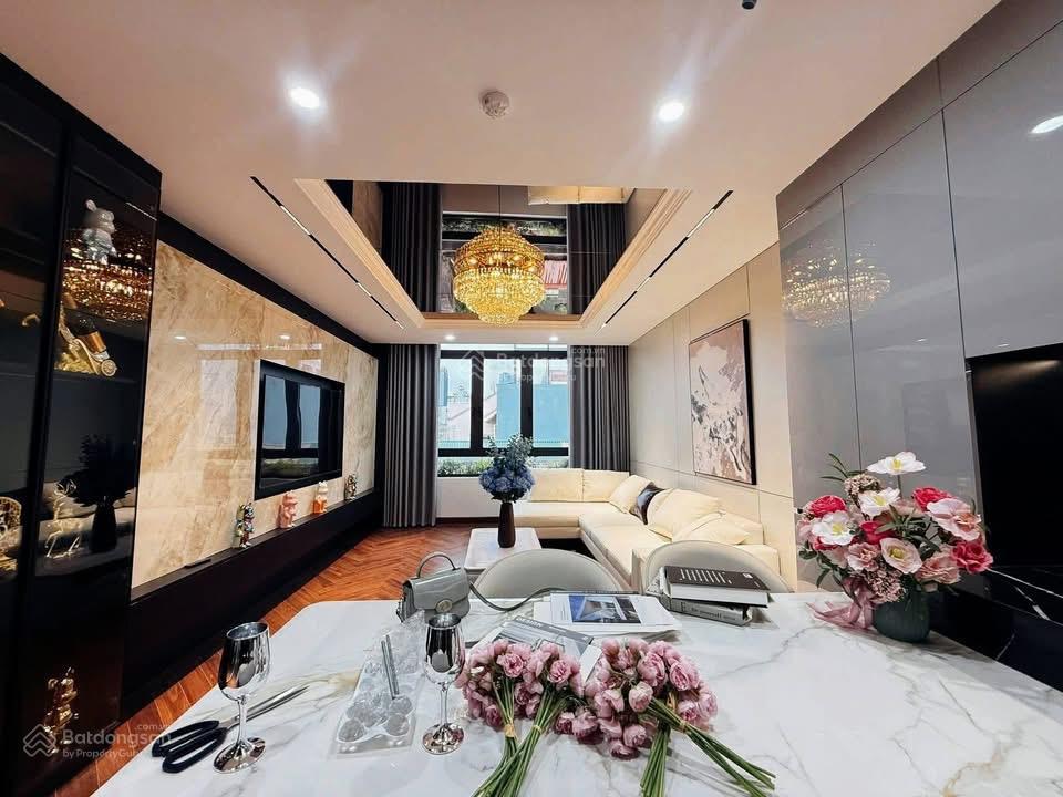 Siêu rẻ, bán gấp biệt thự mỹ đình, ô tô dừng đỗ ngày đêm. 150m2 giá chỉ hơn 30 tỷ.