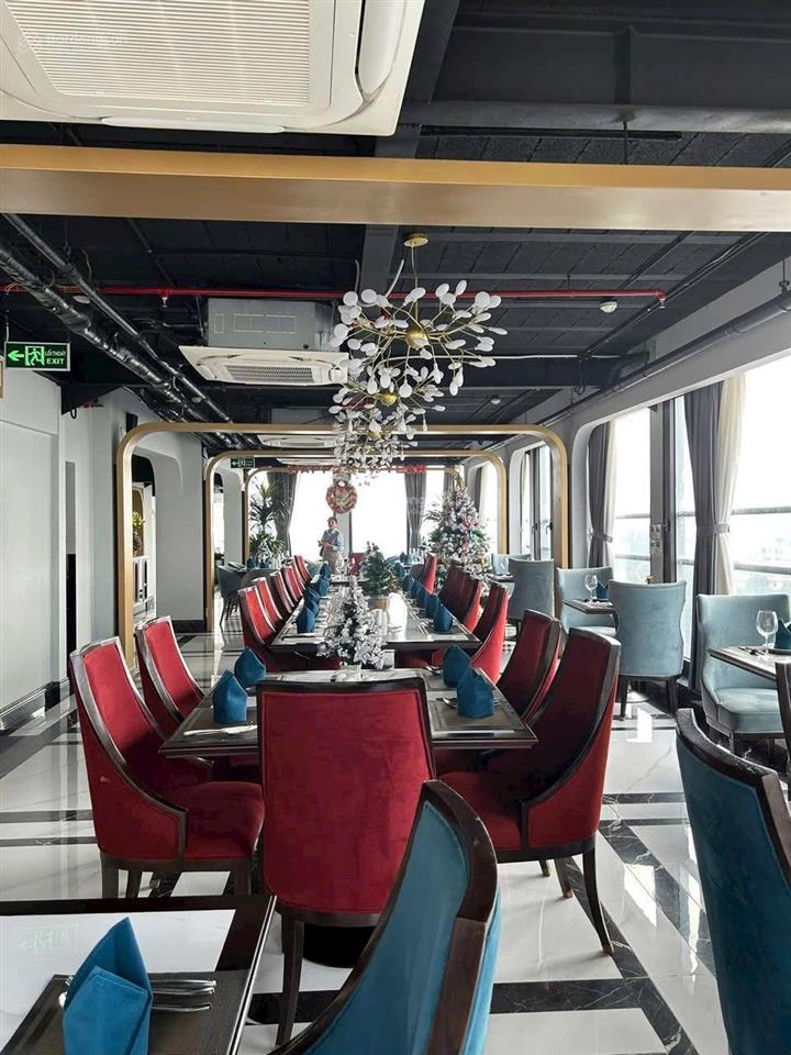 Bán gấp khách sạn 5 sao vip phố cổ, vài bước ra hồ hoàn kiếm. 500m2 x 15t  giá 1.350 tỷ