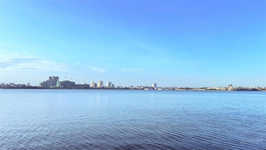 Bán nhà mặt phố nguyễn đình thi, 3 mặt tiền, 500m2 full thổ cư, giá nhỉnh 800 tỷ.