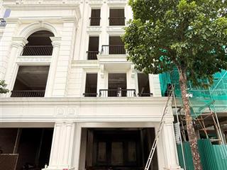 Chính chủ bán liền kề louis đại mỗ  hướng đông nam. 192m2  42 tỷ.