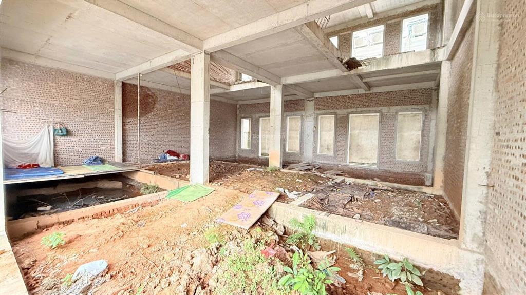 Chính chủ bán liền kề louis đại mỗ  hướng đông nam. 192m2  42 tỷ.