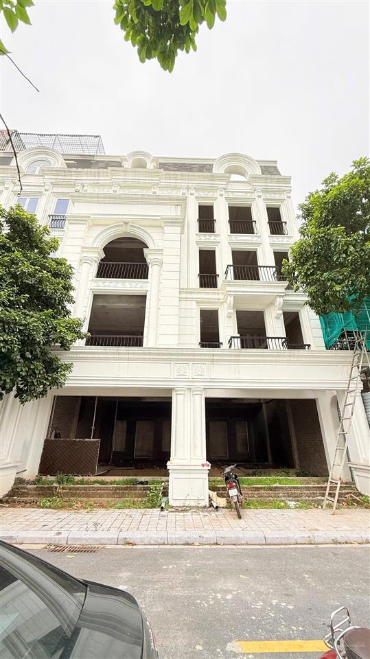 Chính chủ bán liền kề louis đại mỗ  hướng đông nam. 192m2  42 tỷ.