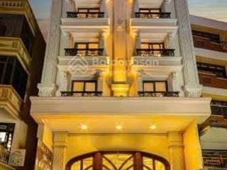 Bán khách sạn 4 sao phố bảo khánh, dòng tiền 48 tỷ/năm. 138m2 x 10t  mt8m  giá hơn 400 tỷ.
