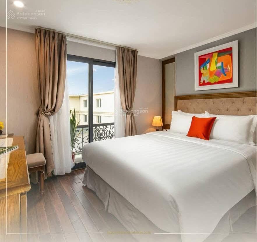 Bán khách sạn 4 sao phố bảo khánh, dòng tiền 48 tỷ/năm. 138m² x 10t  mt 8m  giá hơn 400 tỷ