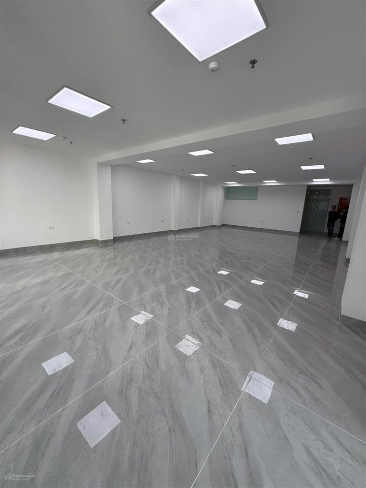 Toà văn phòng phố lê đức thọ, thông sàn xây mới đẹp. 128m2 x 11tmt7m  giá 60tỷ.