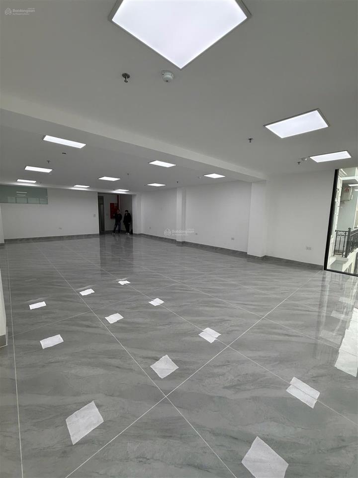 Toà văn phòng phố lê đức thọ, thông sàn xây mới đẹp. 128m2 x 11tmt7m  giá 60tỷ.