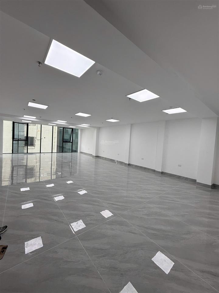 Toà văn phòng phố lê đức thọ, thông sàn xây mới đẹp. 128m2 x 11tmt7m  giá 60tỷ.