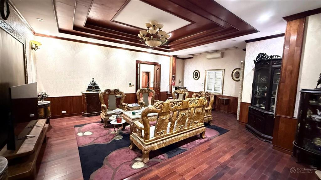 Tòa nhà phố nguyên hồng, lô góc siêu đẹp. 90m2 x 7t thang máy, mt15m, giá hơn 50 tỷ.