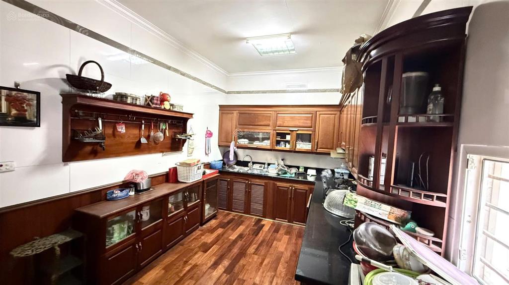 Tòa nhà phố nguyên hồng, lô góc siêu đẹp. 90m2 x 7t thang máy, mt15m, giá hơn 50 tỷ.