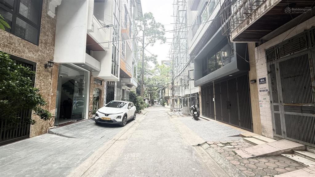 Bán nhà nguyên hồng, view vườn hoa công viên. 46m² x 4 tầng  giá chỉ 29 tỷ.