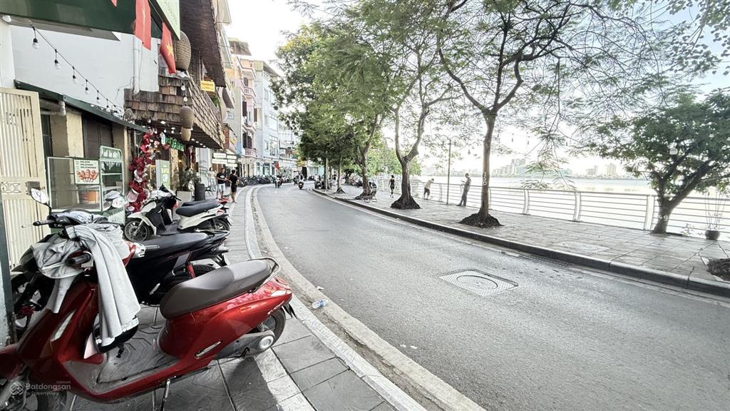 Chính chủ bán nhà mặt phố nguyễn đình thi, 2 mặt trước sau. 8 tầng. 150m2 mt12m  giá 230 tỷ.