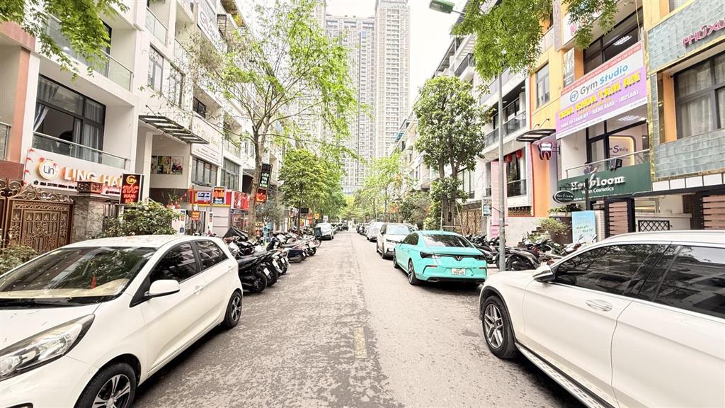 Chính chủ bán gấp shophouse hdmon phố hàm nghi, kd đỉnh. giá tốt. gần 100m2, giá 46 tỷ.