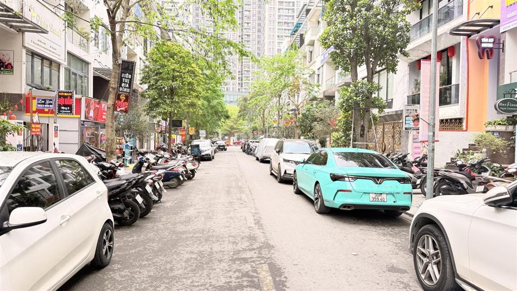 Chính chủ bán gấp shophouse hdmon phố hàm nghi, kd đỉnh. giá tốt. gần 100m2, giá 46 tỷ.