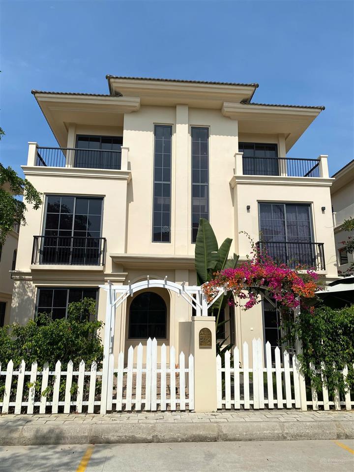 Bán biệt thự 3 phòng ngủ, dự án đã vận hành, gần biển 130m2 xây 3 tầng giá 7,1 tỷ 95% đã có sổ hồng