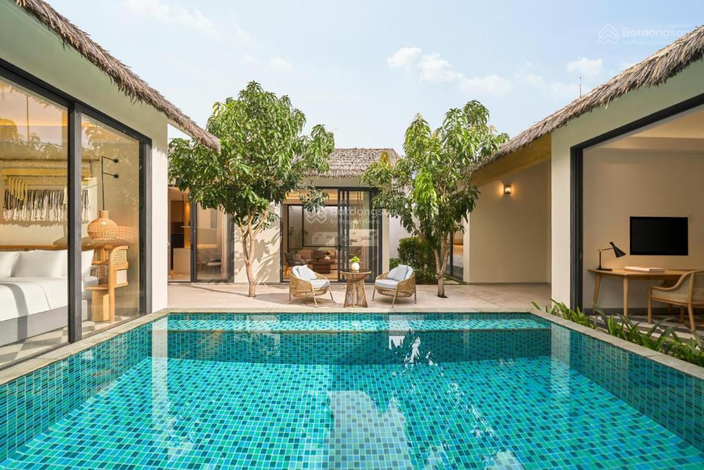 Bán biệt thự pool villa 3 phòng ngủ 247m2 tại sun premier village bãi kem full nội thất giá 12 tỷ
