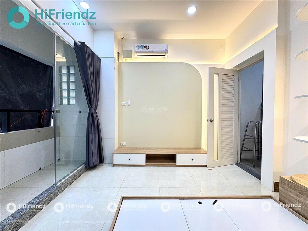 Căn hộ 2pn ban công luxury full nt, ô tô tận nơi, gần vòng xoay lý thái tổ q10,  tư vấn