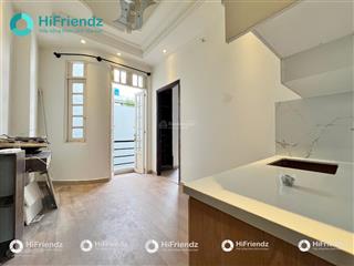 Căn hộ 1pn ban công 40m2 full nt, mới 100%, trống sẵn, ngay vòng xoay dân chủ q3