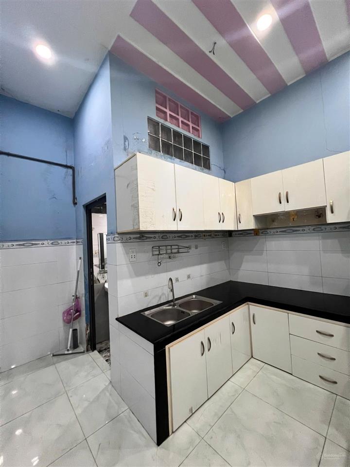 Nhà cấp 4 mới toanh ngay chợ linh xuân, gần ngã 4 linh xuân đường thông chỉ 4 tỷ 5