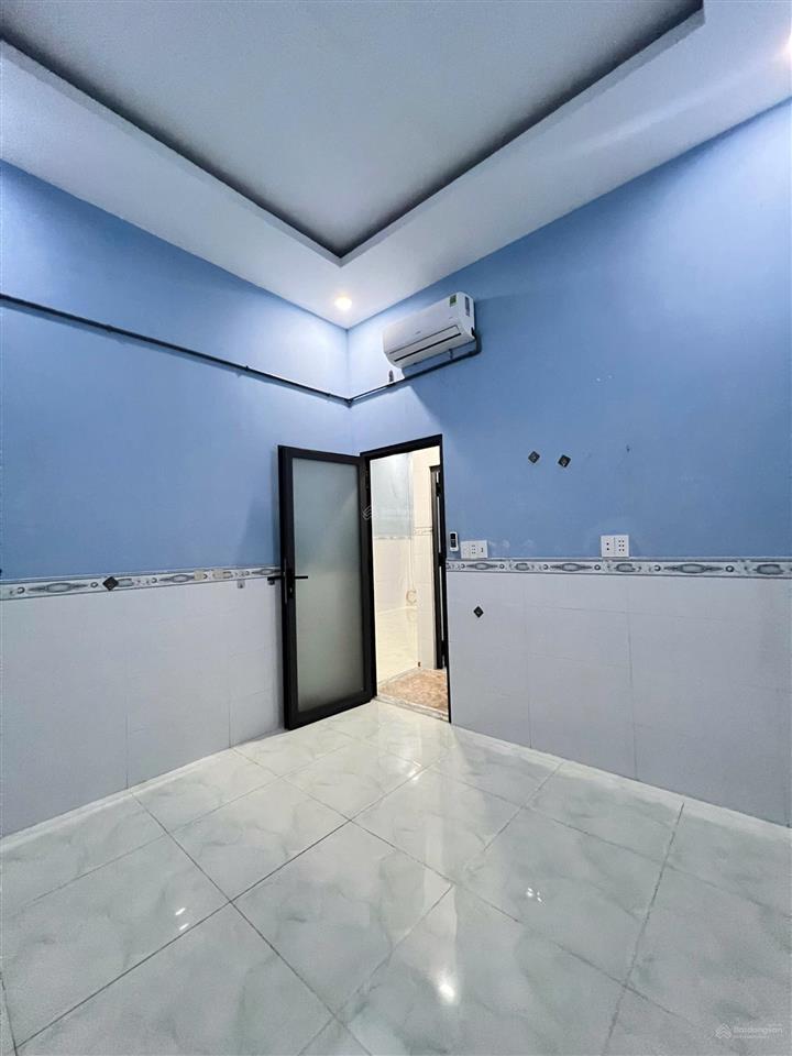 Nhà cấp 4 mới toanh ngay chợ linh xuân, gần ngã 4 linh xuân đường thông chỉ 4 tỷ 5