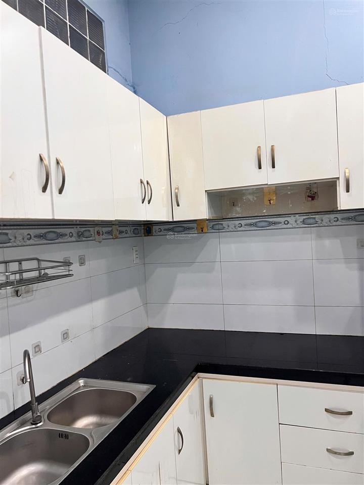 Nhà cấp 4 mới toanh ngay chợ linh xuân, gần ngã 4 linh xuân đường thông chỉ 4 tỷ 5