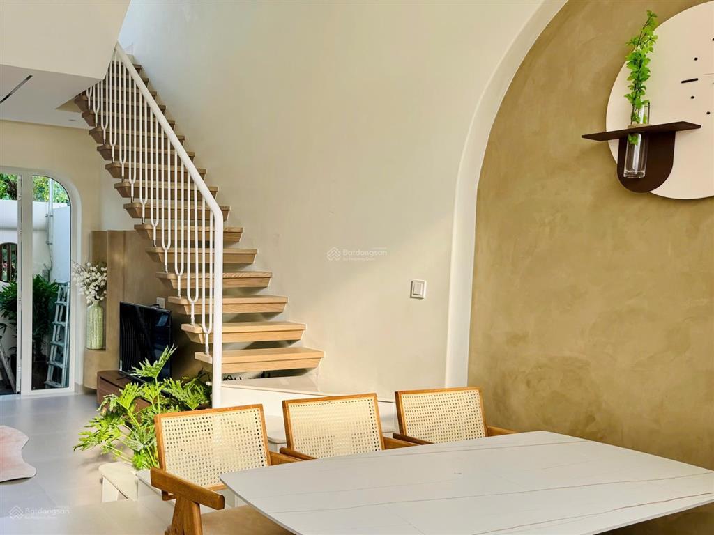 Nhà 3 tầng khu bên sông cạnh vinhome, đường nguyễn xiển, long trường thủ đức