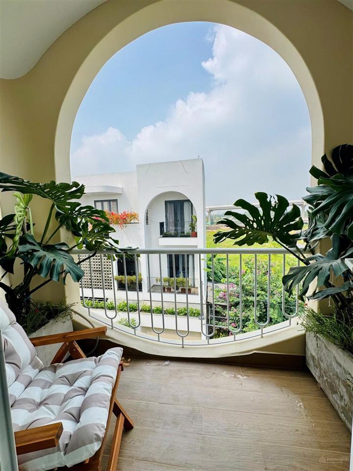 Nhà 3 tầng khu bên sông cạnh vinhome, đường nguyễn xiển, long trường thủ đức