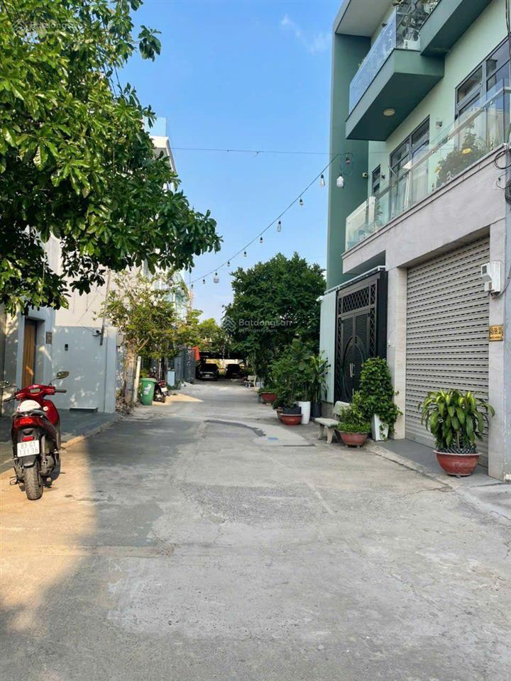 Bán lô đất thổ cư hẻm 140 vườn lài, q12. gần senturia, giáp gò vấp. dt 8x16m, hxh 8m, giá 9.9tỷ